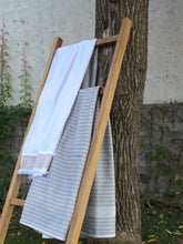 Cargar imagen en el visor de la galería, ACC539 - Escalera para toallas de 5 barras de 59&quot; (150 cm)
